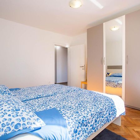 Apartment Ivan Funtana Esterno foto